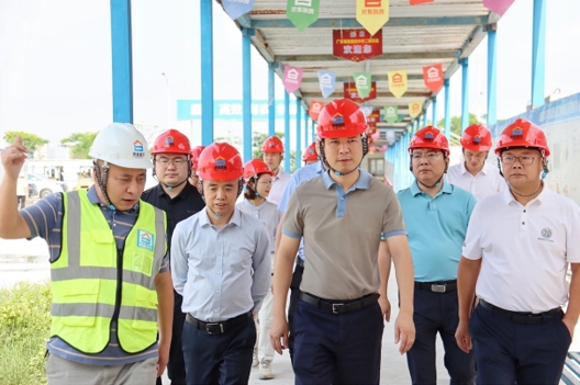一切以项目为中心|爱游戏体育-爱游戏(中国)一站式服务官方网站建科集团总裁一线巡盘